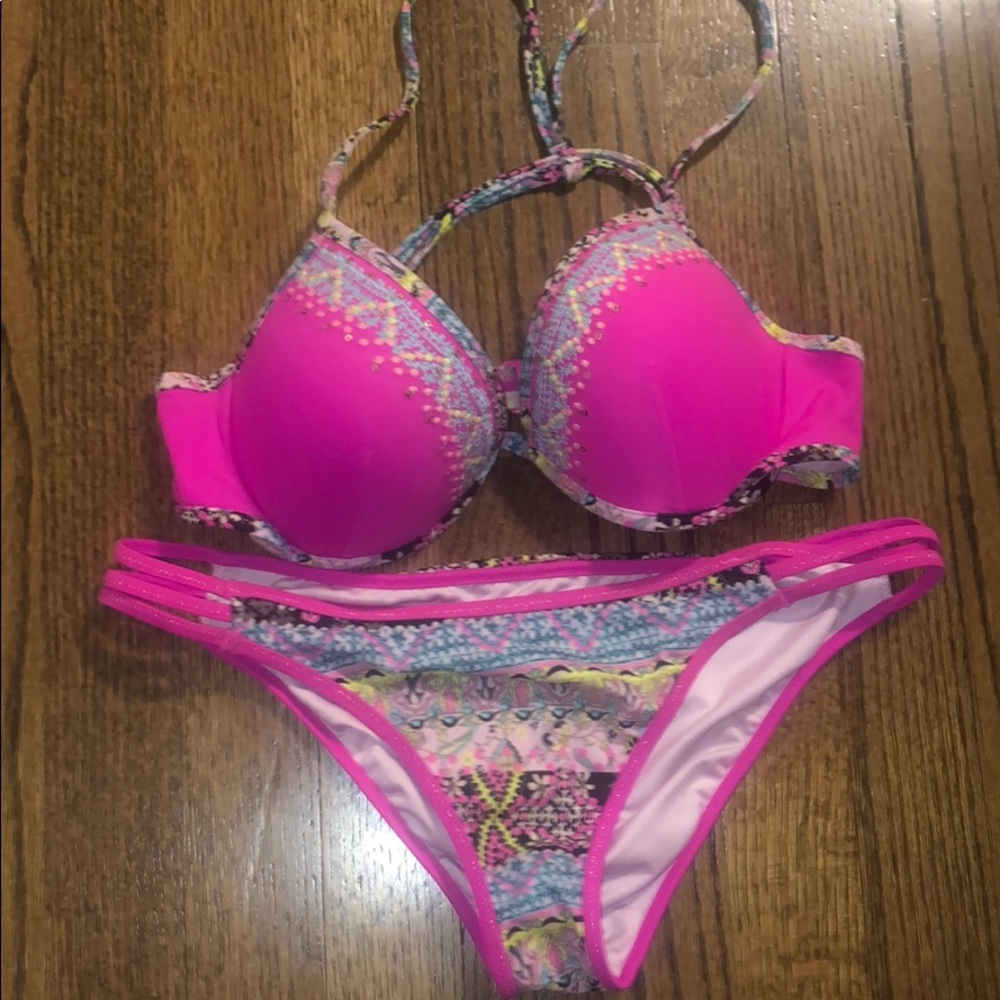 NWOT VICTORIA SECRET BIKINI
